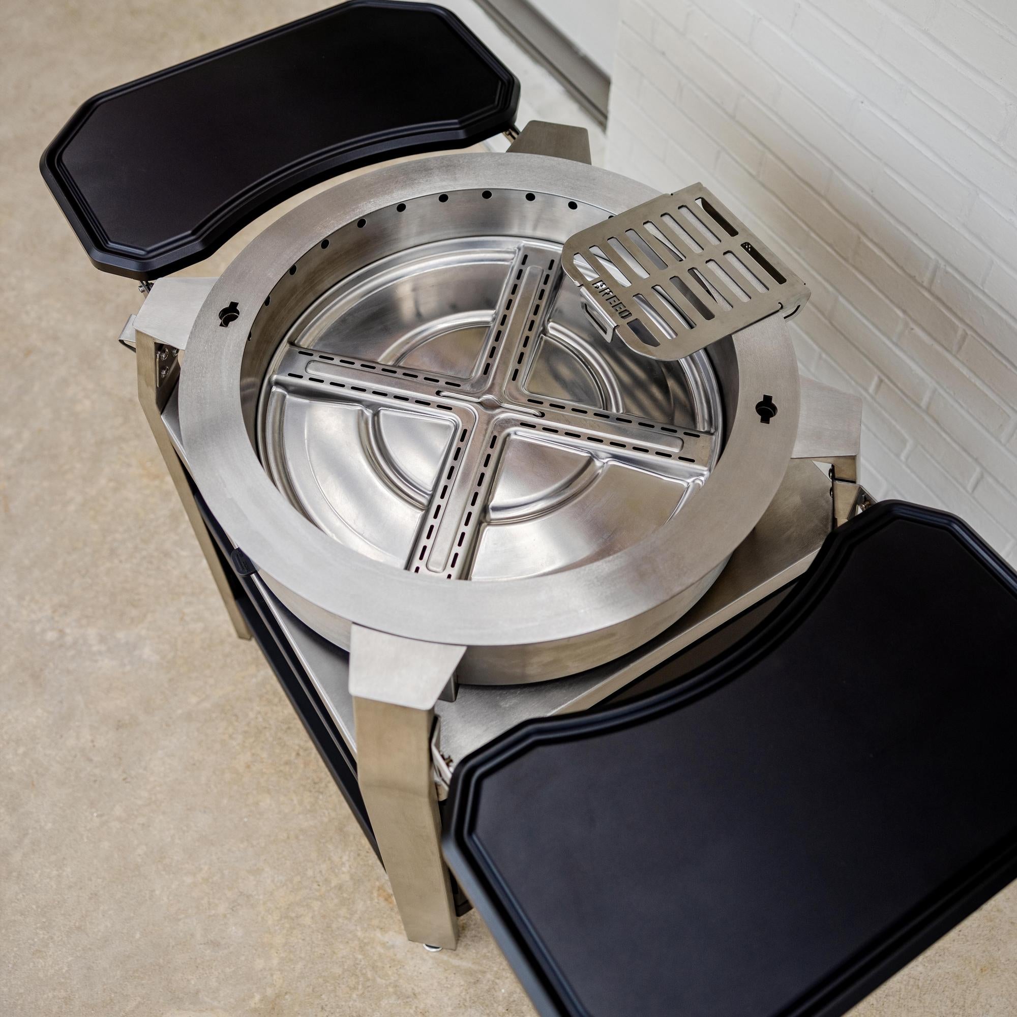 Live-Fire Grill - Image 5