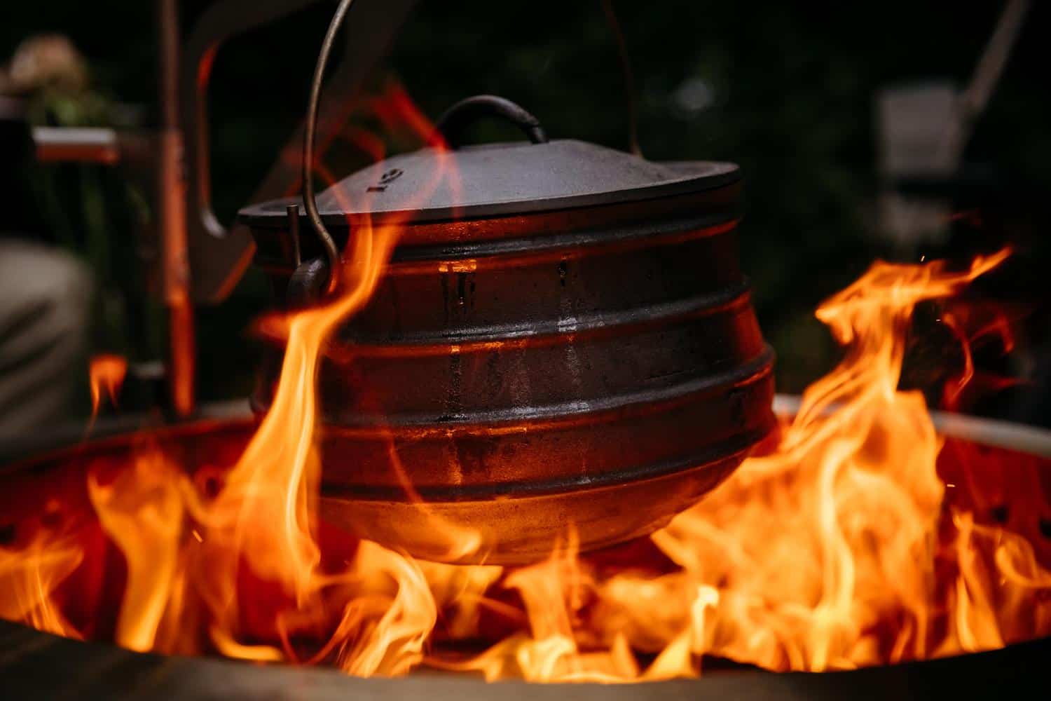 Breeo Cast Iron Kettle - Image 2