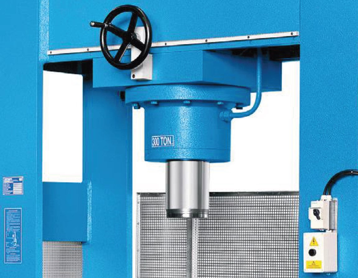 OMCN 280/R+022/D PRESSA ELETTROIDRAULICA DUE VELOCITA' 300 Tonnellate 5,5 Kw - Image 3