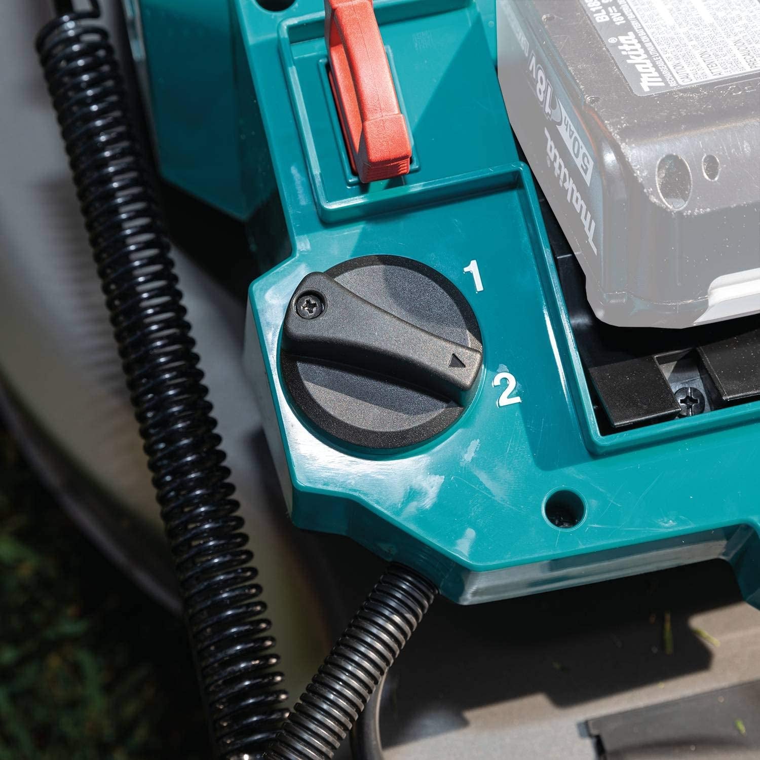 Makita DLM530Z - Rasaerba a batteria a spinta 36V (4 batterie) 53 cm - solo corpo - Image 4