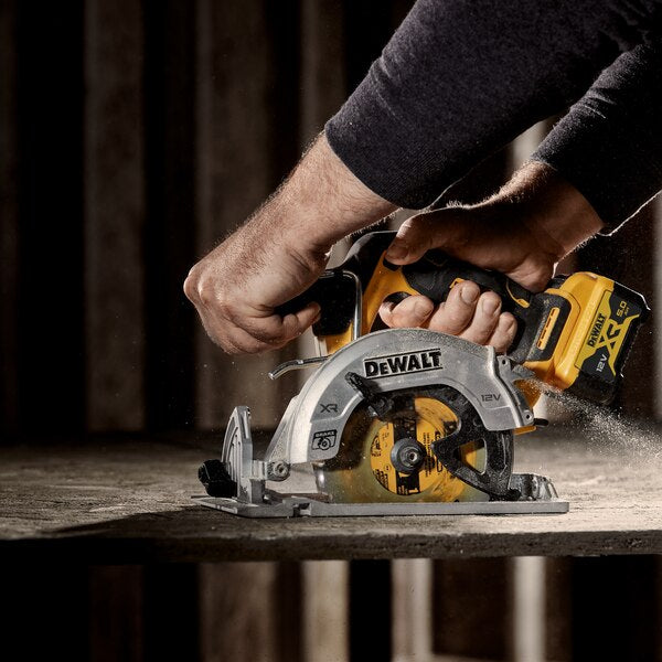 Dewalt DCS512P2-QW - Sega circolare a batteria 12V, disco 140 MM - 2 x 2Ah in valigetta - Image 5