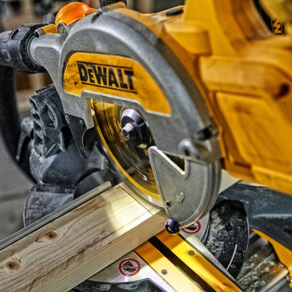 Dewalt DCS777N-XJ - Troncatrice radiale per legno 216mm XR FLEXVOLT 54V, solo corpo - Image 2