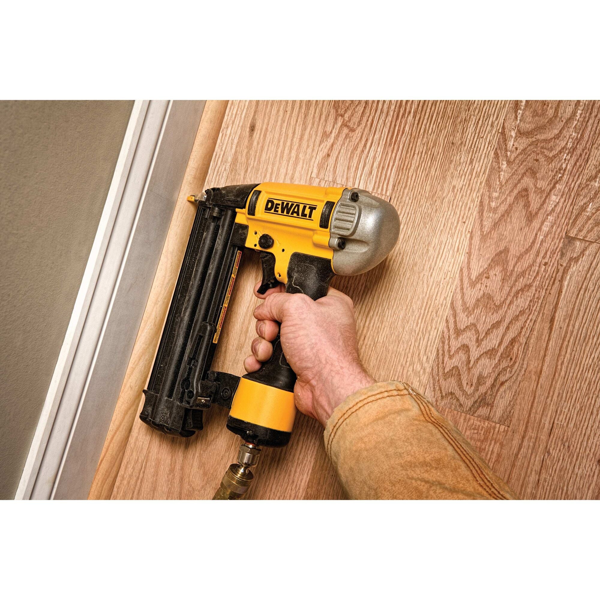 Dewalt DPN1850PP-XJ - Groppinatrice pneumatica 18G per groppini da 15 a 55 mm - Image 3