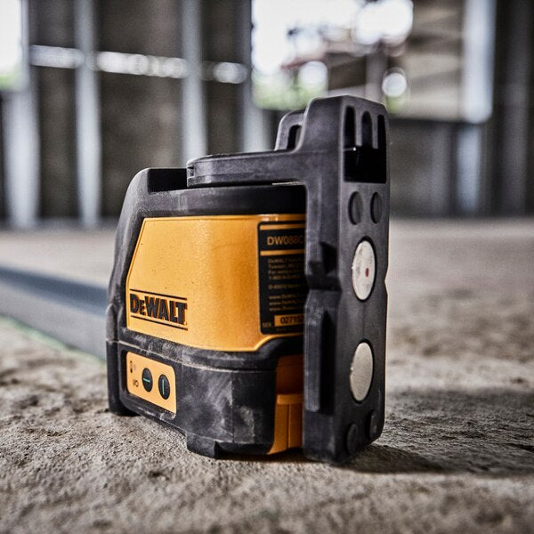 Dewalt DW088CG-XJ - Tracciatore/livella laser a 2 linee autolivellante - raggio verde - Image 4