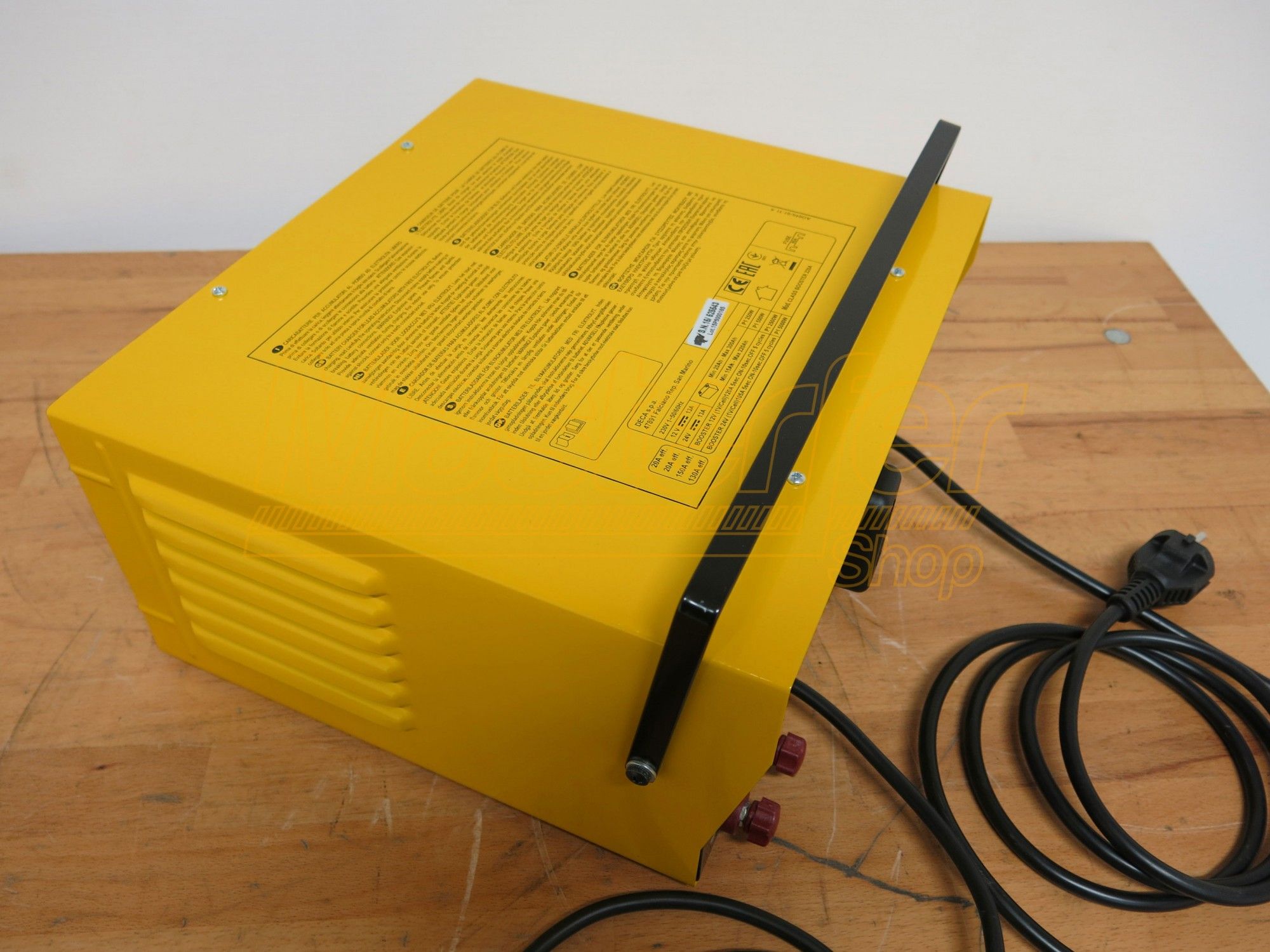 Avviatore caricabatterie 12-24V - Deca CLASS BOOSTER 220A (carica 20 A - avviamento 230 A) - Image 5