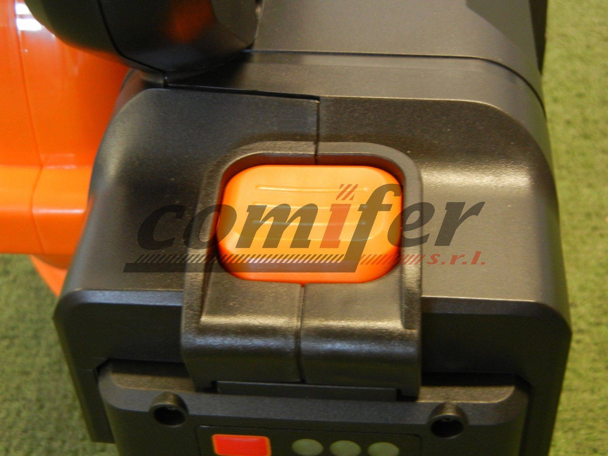 Soffiatore a batteria Worx 40V WG568E completo di batterie e caricatore con OMAGGIO - Image 2
