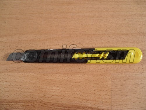 Cutter taglierino Stanley SM9 10-150 (9mm) - Image 4