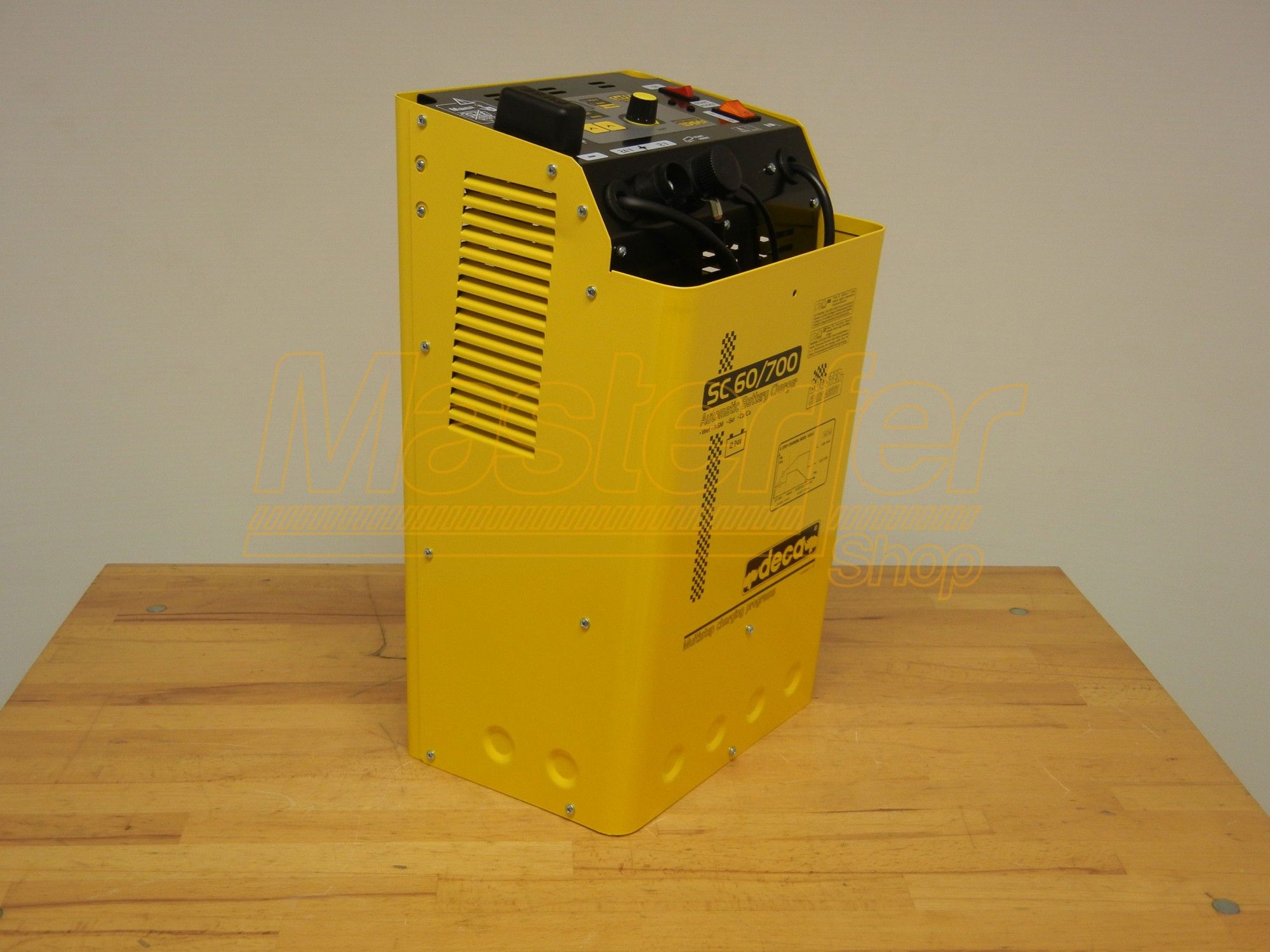 Avviatore caricabatterie mantenitore 12-24V - Deca SC 60/700 (carica 60 A - avviamento 700 A) con Microprocessore - Image 5