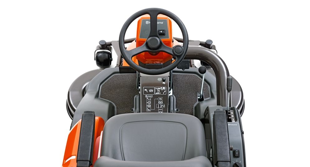 Trattorino con piatto frontale Husqvarna P 524 - Image 4