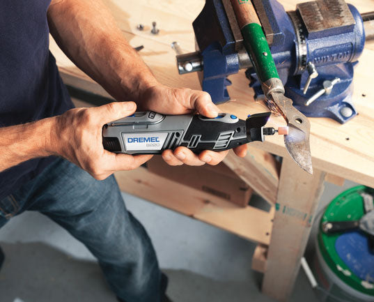 DREMEL 8220UM Black Belt Kit - Multiutensile a batteria 12V + 35 accessori - Image 4