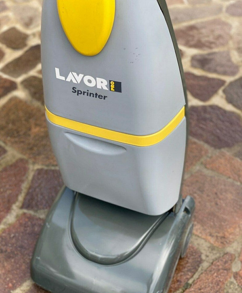 Lavasciuga Lavor PRO Sprinter - lavapavimenti professionale + Spazzola Moquette + Detergente 5lt Lavamoquette - Image 2