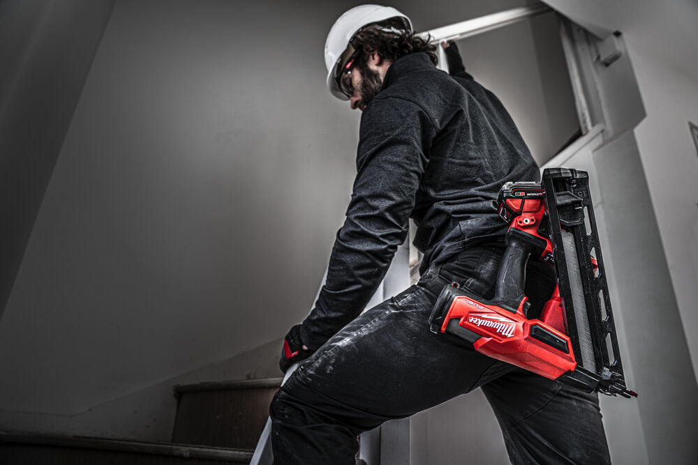 Milwaukee M18 FN15GA-0X - Groppinatrice a batteria 18V, solo corpo in valigetta - Image 2