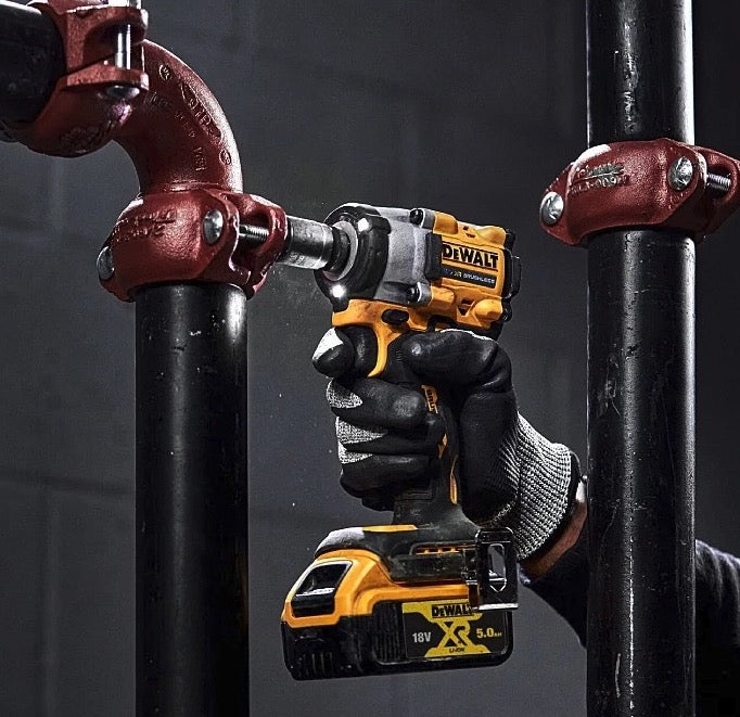 Dewalt DCK922HDP2-IT - Kit utensili a batteria 18V - Trapano DCD805 + Avvitatore a impulsi DCF922 - Image 3