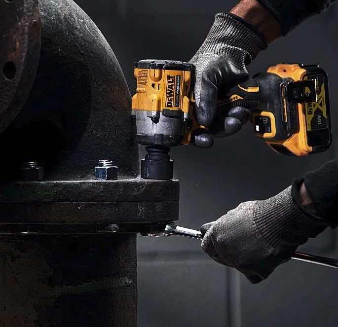 Dewalt Kit utensili a batteria 18V - Trapano DCD805 + Avvitatore a impulsi DCF922 + Smerigliatrice DCG405 - Image 2