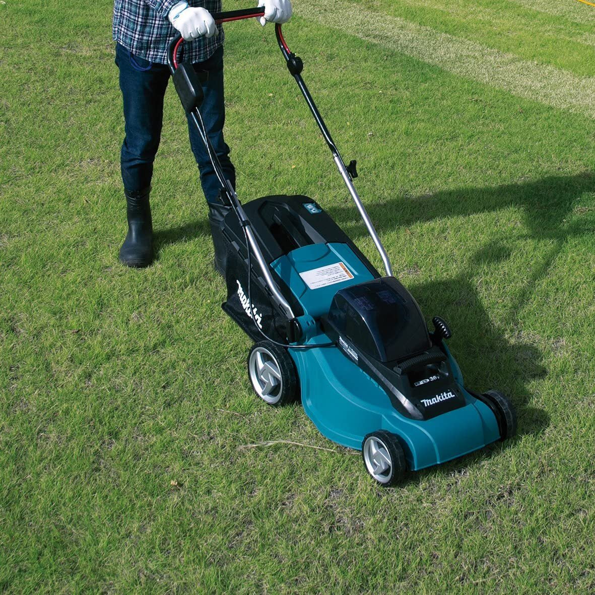 Makita DLM382Z - Rasaerba a batteria a spinta 36V (18 + 18) 38 cm - solo corpo - Image 3